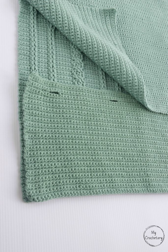 Cable Diamond Pillow - cable crochet free pattern by www.mycrochetory.com Cable Diamond Pillow - cable crochet free pattern by www.mycrochetory.com