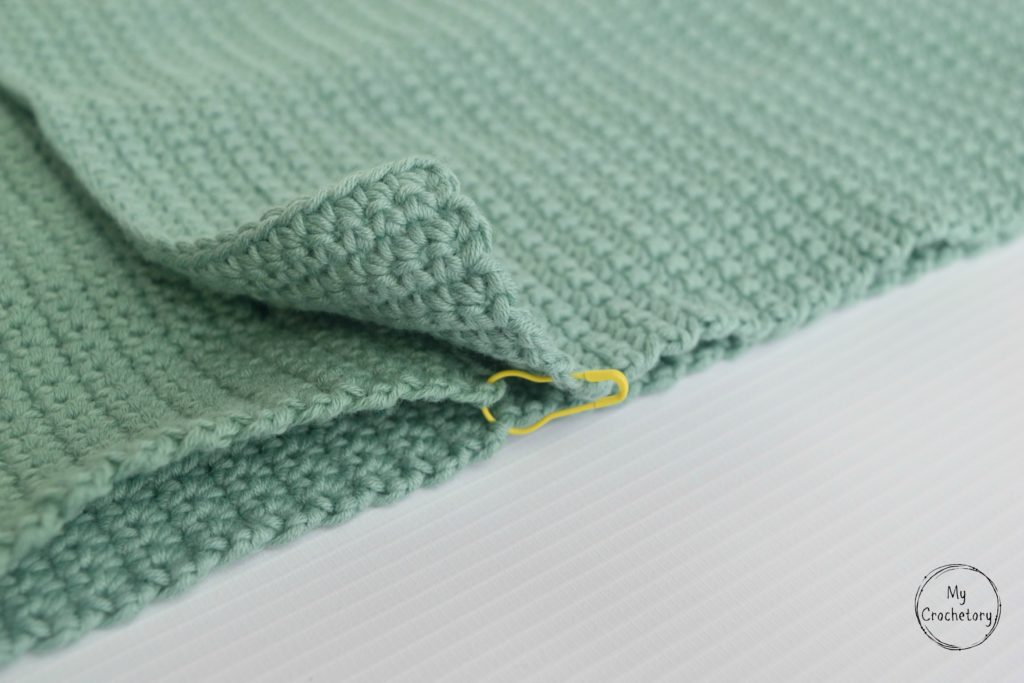 Cable Diamond Pillow - cable crochet free pattern by www.mycrochetory.com Cable Diamond Pillow - cable crochet free pattern by www.mycrochetory.com
