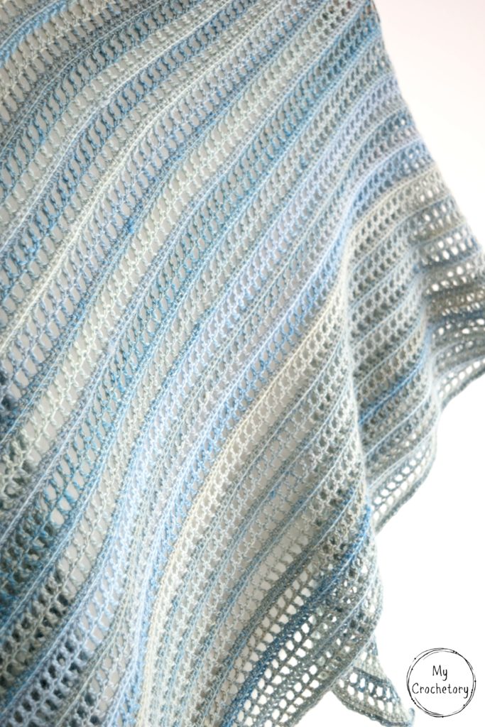 Aprilis Shawl - beginner friendly free crochet pattern by www.mycrochetory.com Aprilis Shawl - beginner friendly free crochet pattern by www.mycrochetory.com