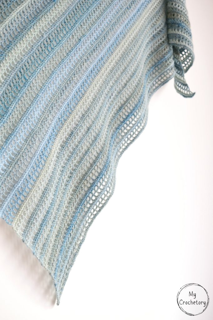 Aprilis Shawl - beginner friendly free crochet pattern by www.mycrochetory.com Aprilis Shawl - beginner friendly free crochet pattern by www.mycrochetory.com