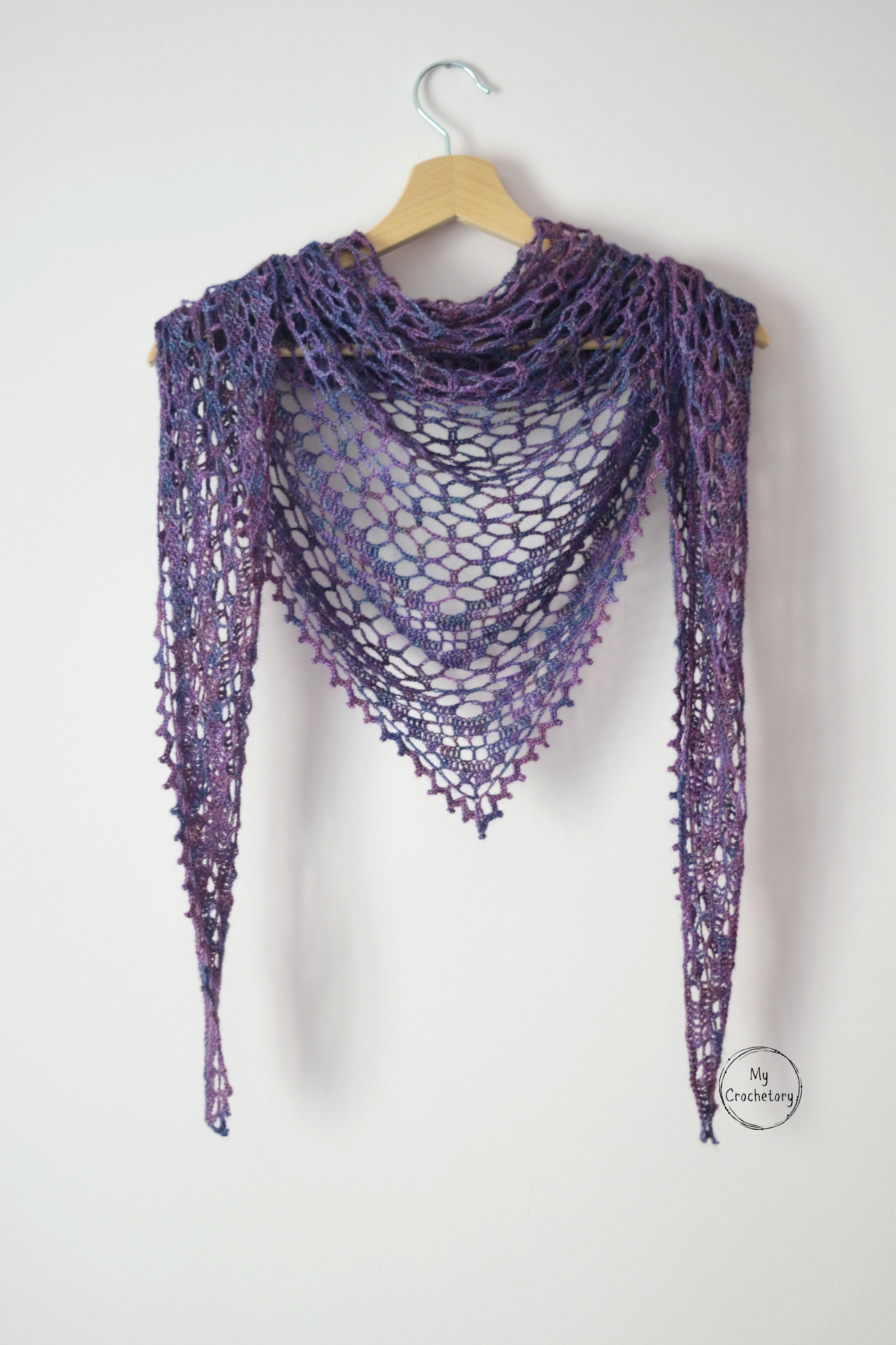 Nightfall Shawl - elegant crochet lace shawl. Free crochet pattern by www.mycrochetory.com