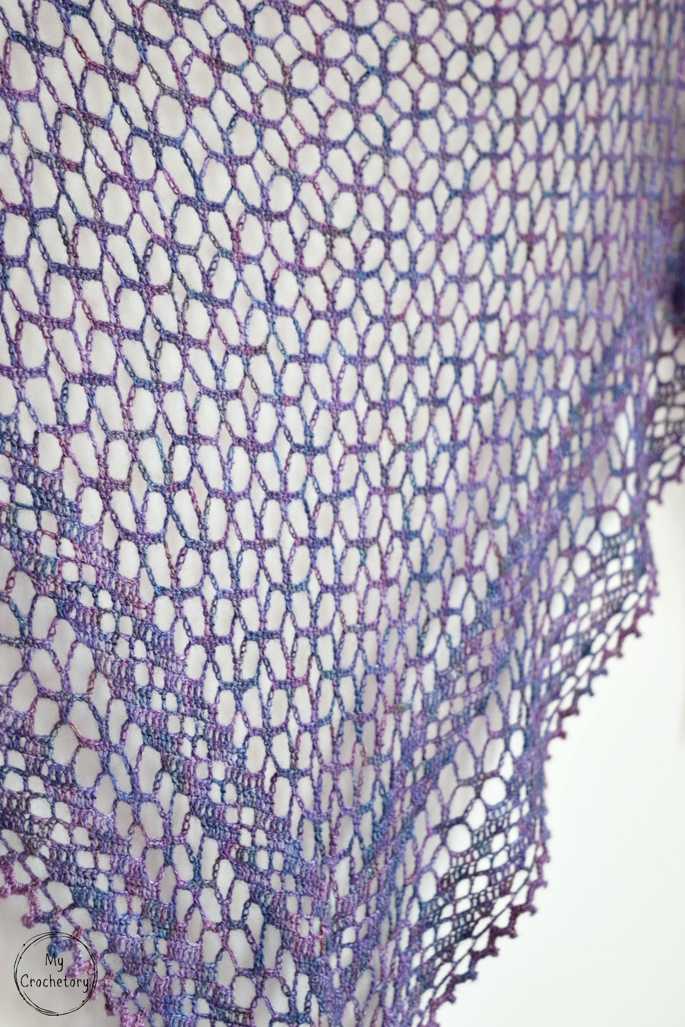 Nightfall Shawl - elegant crochet lace shawl. Free crochet pattern by www.mycrochetory.com