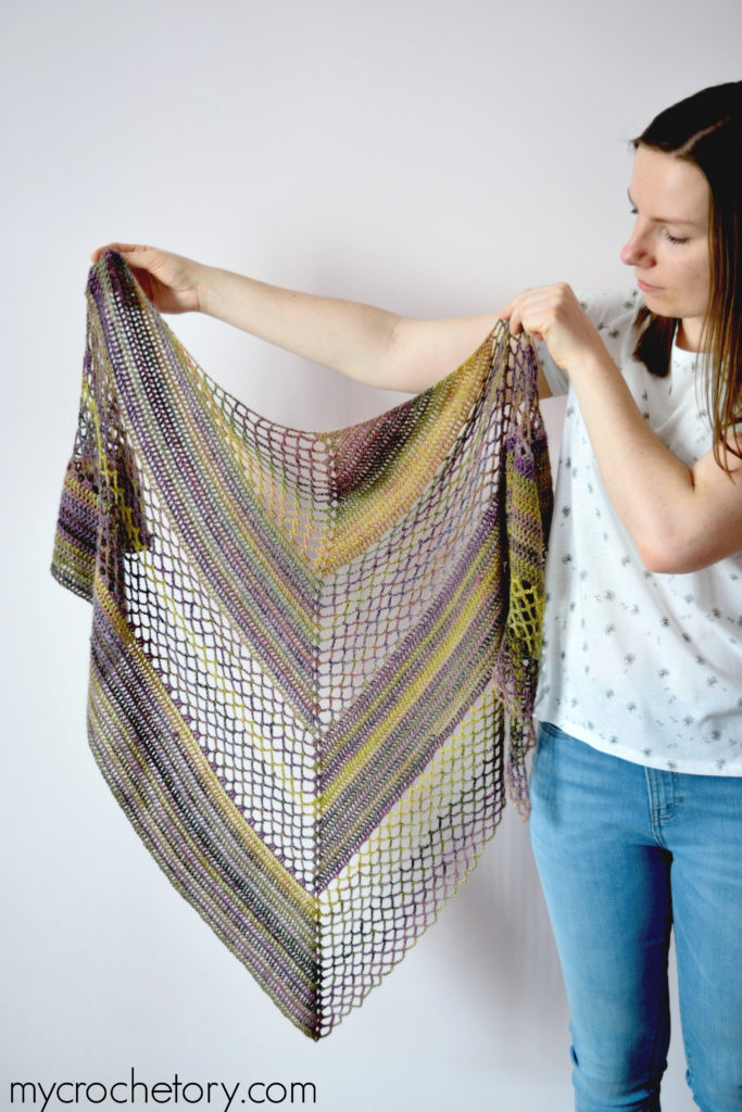 Flores Shawl - a beautiful crochet prayer shawl free pattern with a triangle shape.