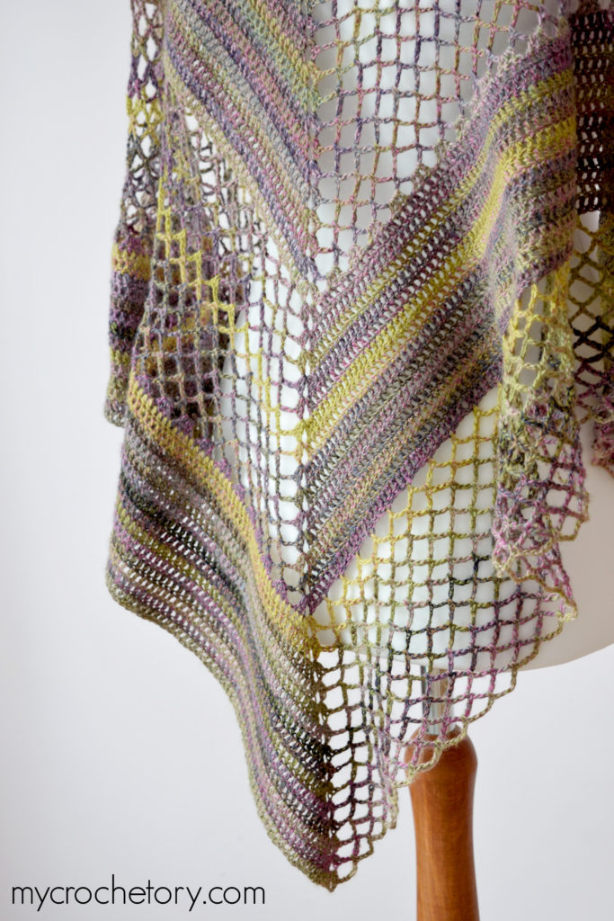 Flores Shawl - a beautiful crochet prayer shawl free pattern with a triangle shape.