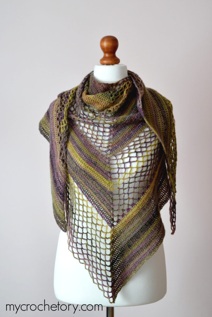 Flores Shawl - a beautiful crochet prayer shawl free pattern with a triangle shape.