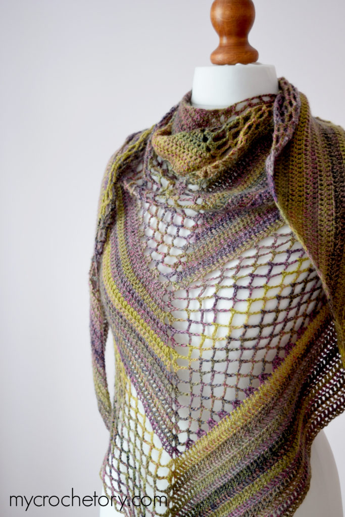 Flores Shawl - a beautiful crochet prayer shawl free pattern with a triangle shape.