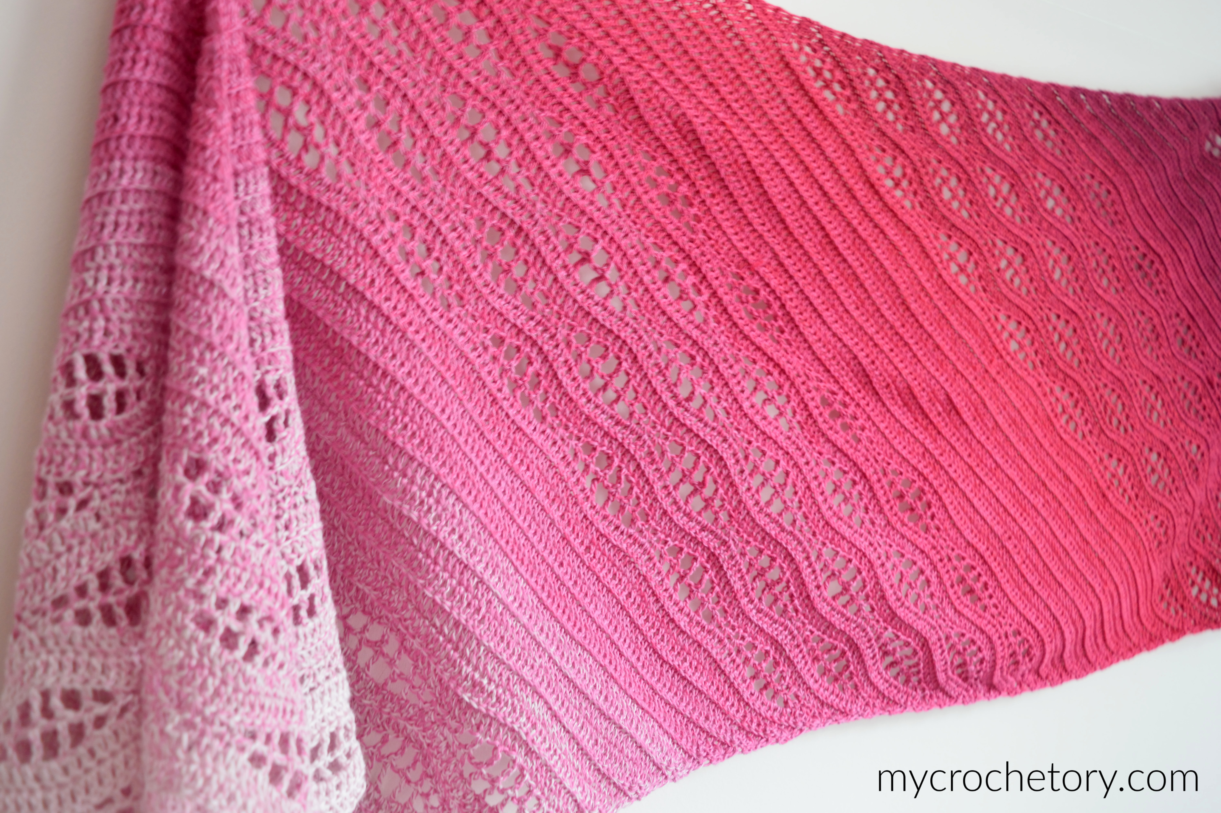 Kalinda Wrap, a free crochet parallelogram wrap in gradient yarn
