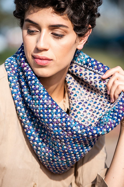 TOP 10 collection of free crochet cowl patterns compiled by mycrochetory.com