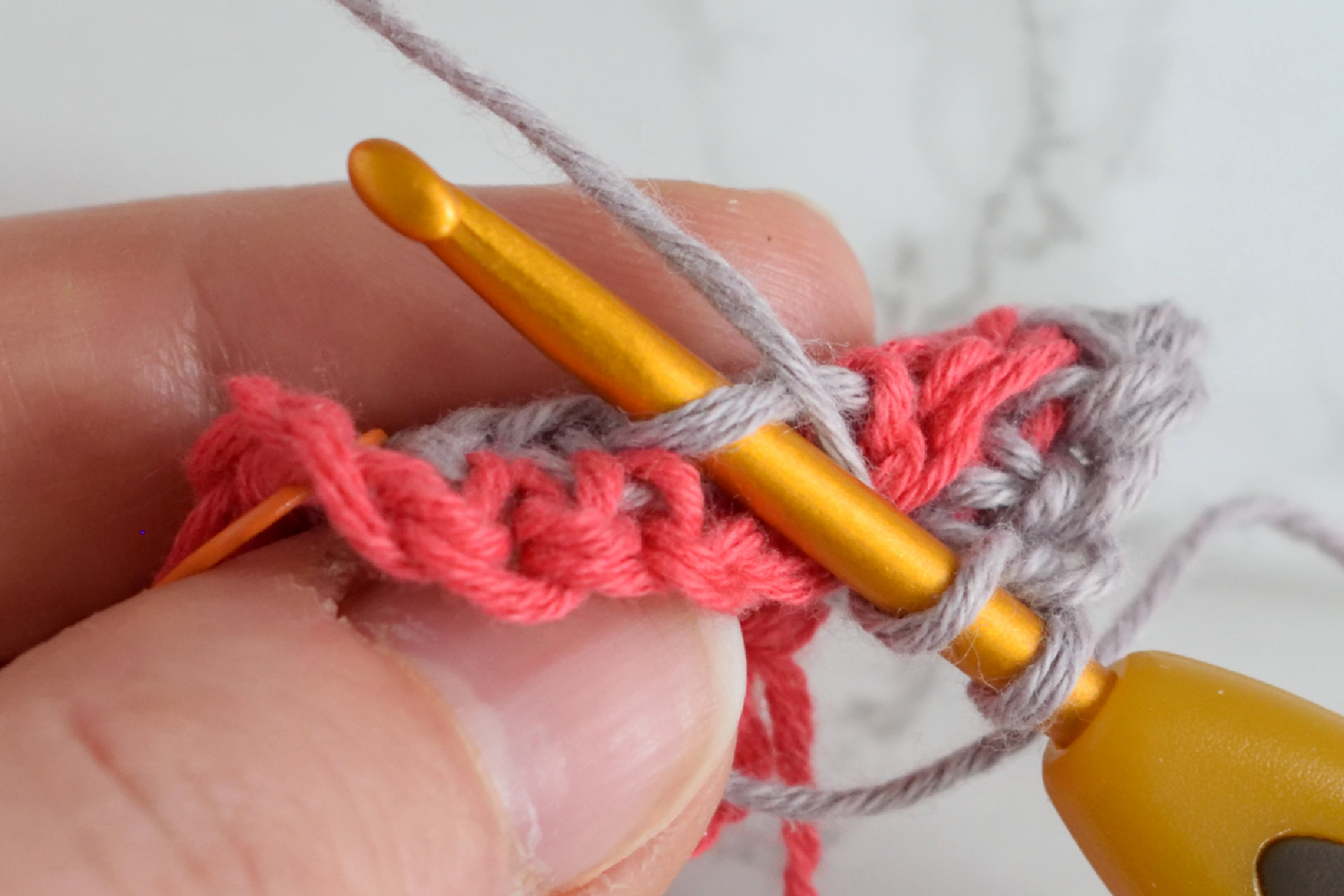 Namari mosaic crochet shawl, Row 4 step 3