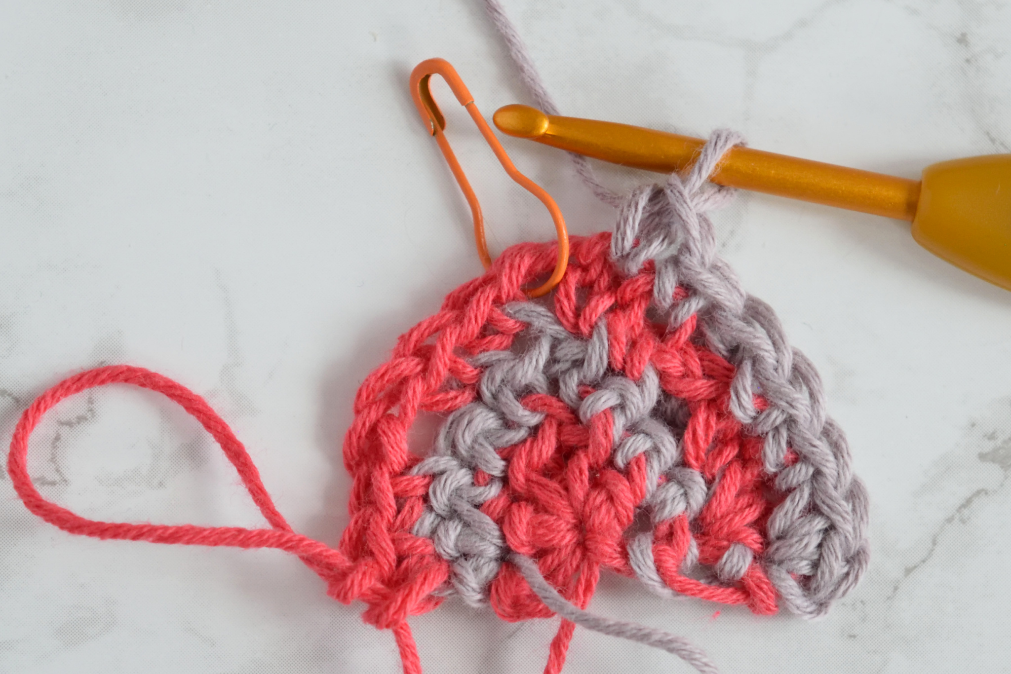 Namari mosaic crochet shawl, Row 4 step 6