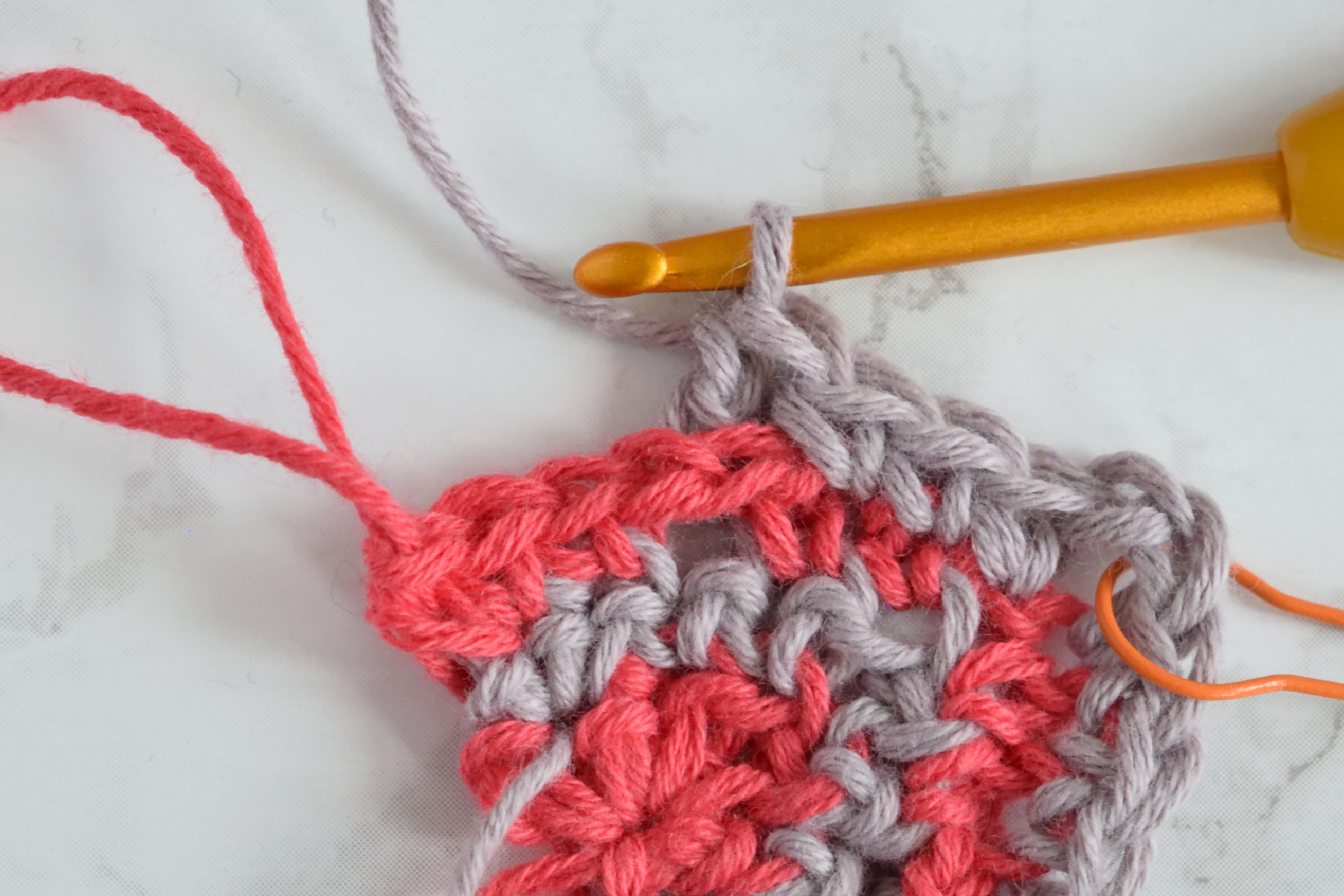 Namari mosaic crochet shawl, Row 4 step 11