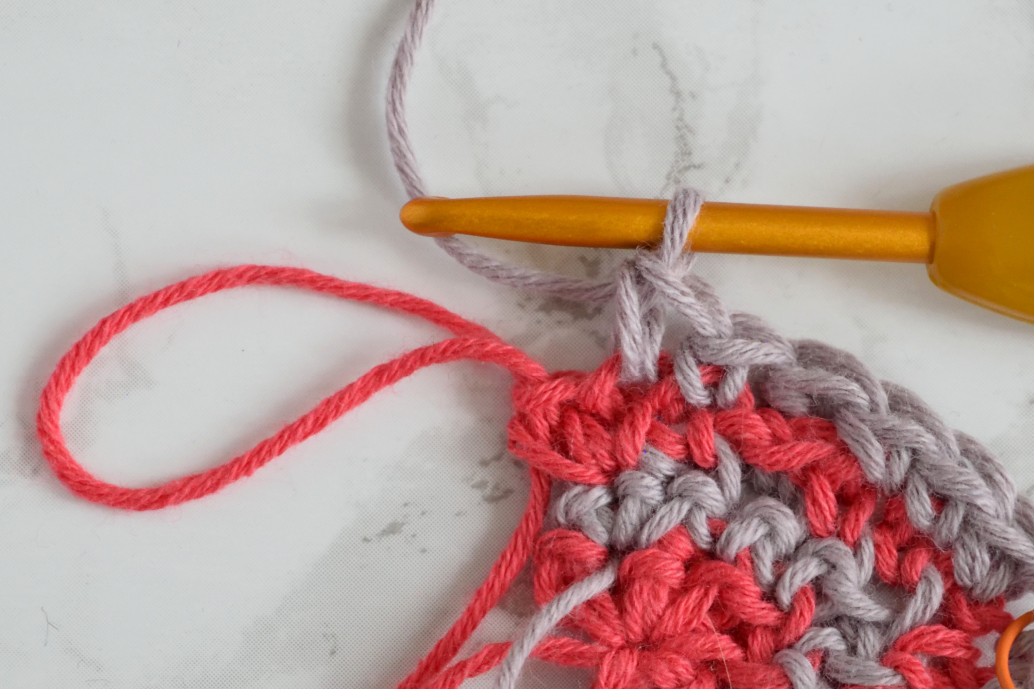 Namari mosaic crochet shawl, Row 4 step 12