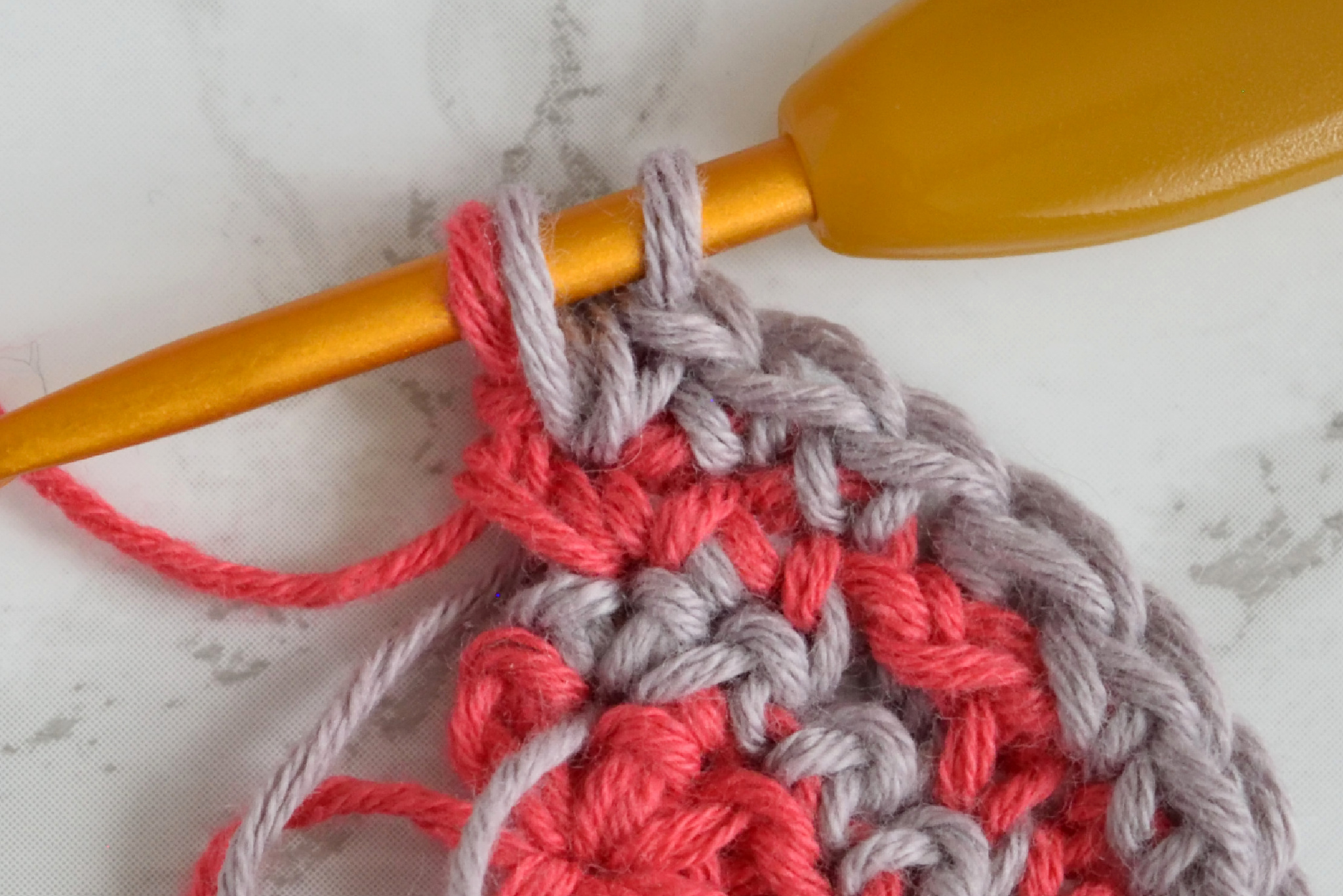 Namari mosaic crochet shawl, Row 4 step 13