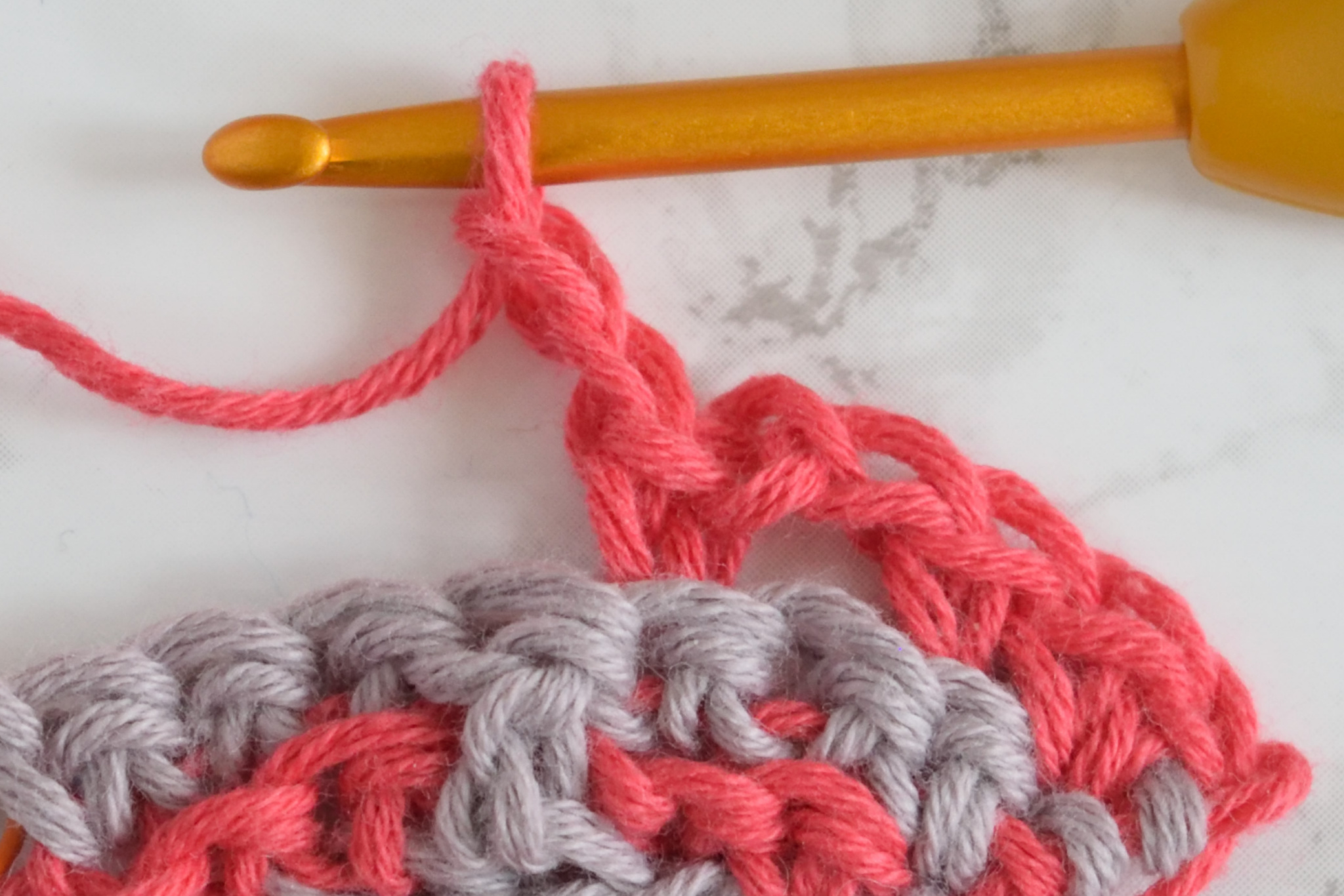 Namari mosaic crochet shawl, Row 5 step 3