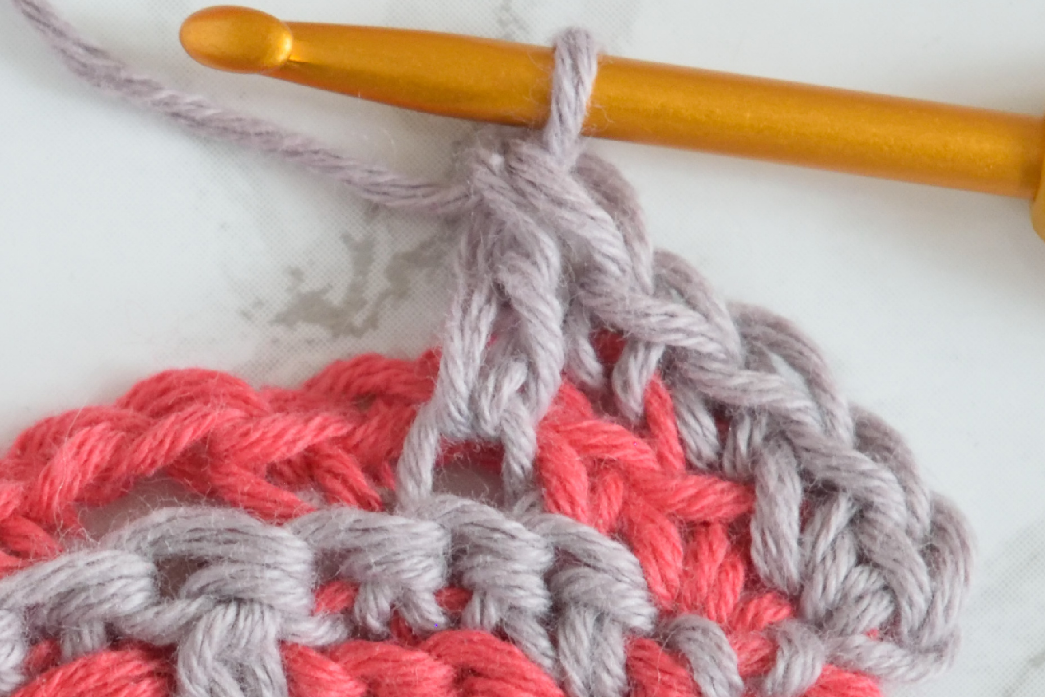 Namari mosaic crochet shawl, Row 6 step 4