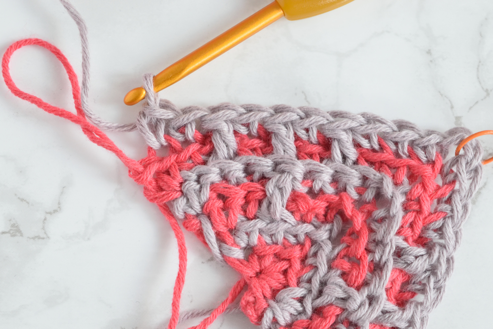 Namari mosaic crochet shawl, Row 6 step 6