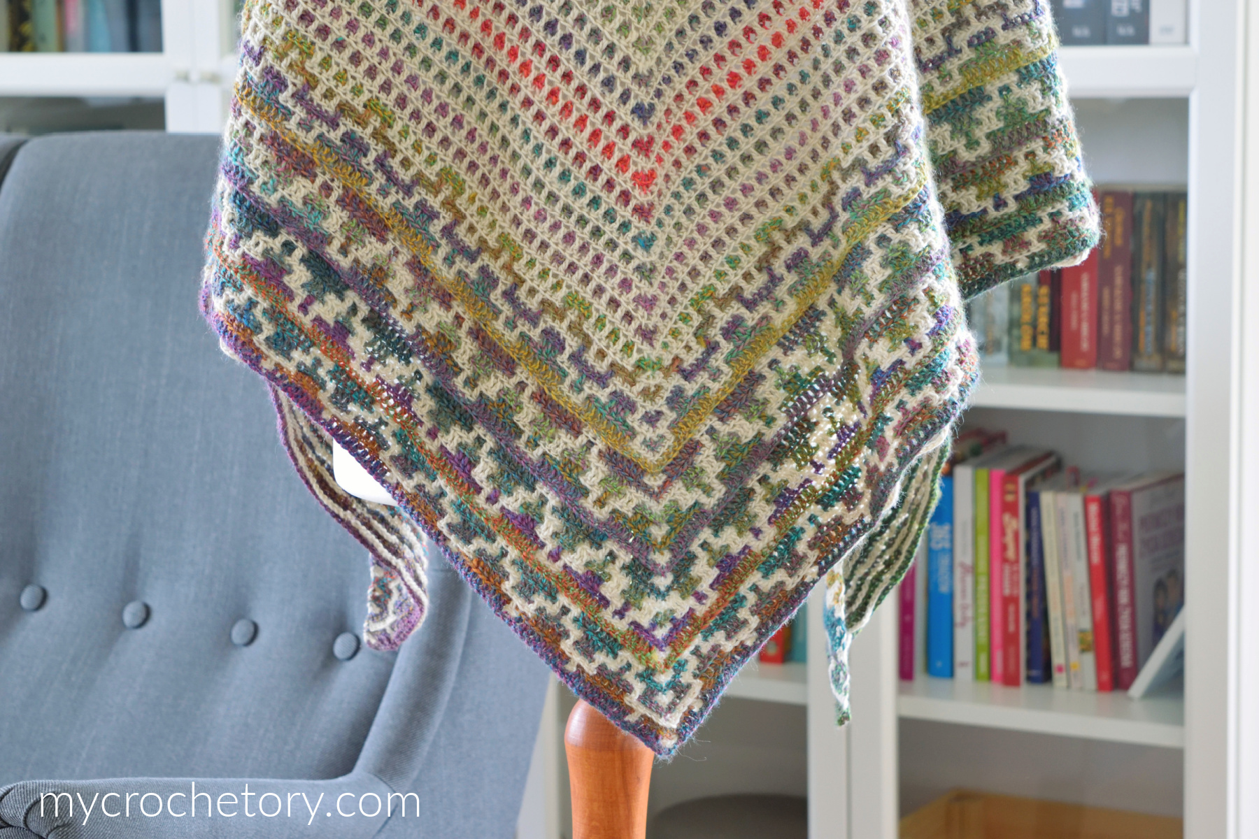 Namari Mosaic Shawl, mosaic crochet triangle shawl