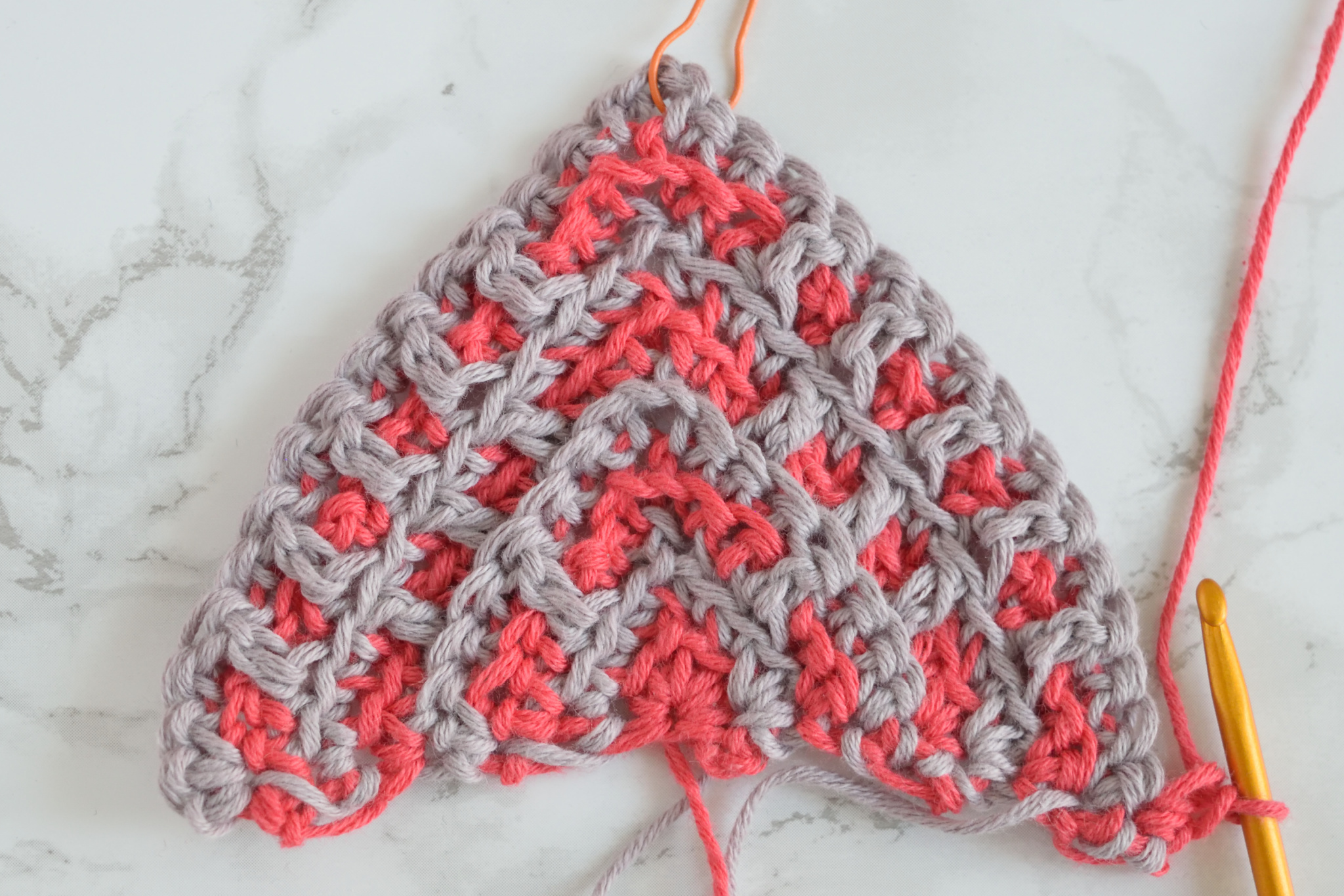 Namari mosaic crochet shawl, Row 8 step 4