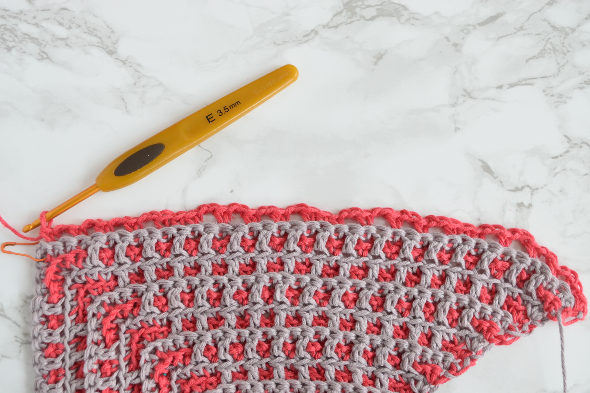Namari mosaic crochet shawl, Row 21 step 3