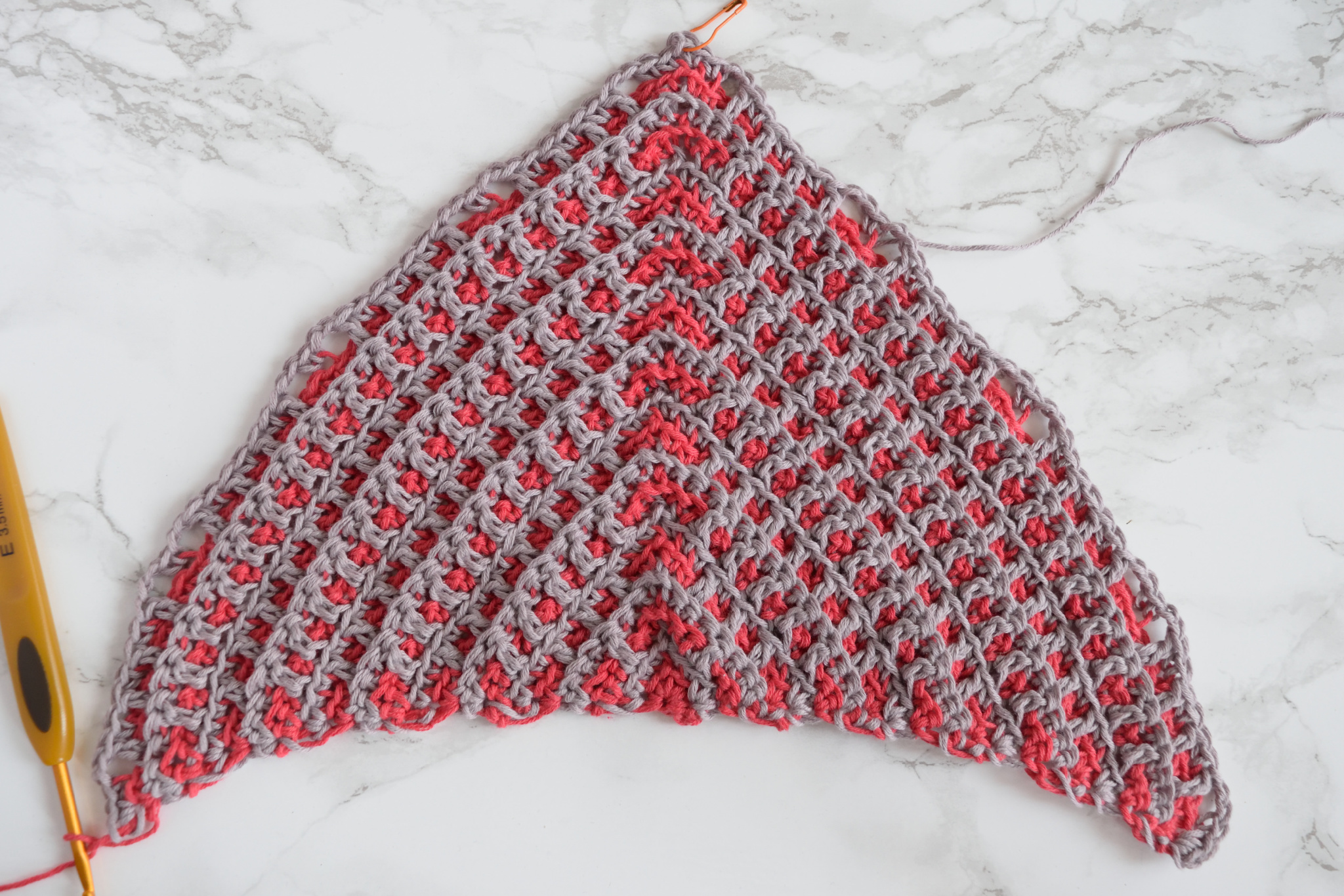 Namari mosaic crochet shawl, Row 22 step 3