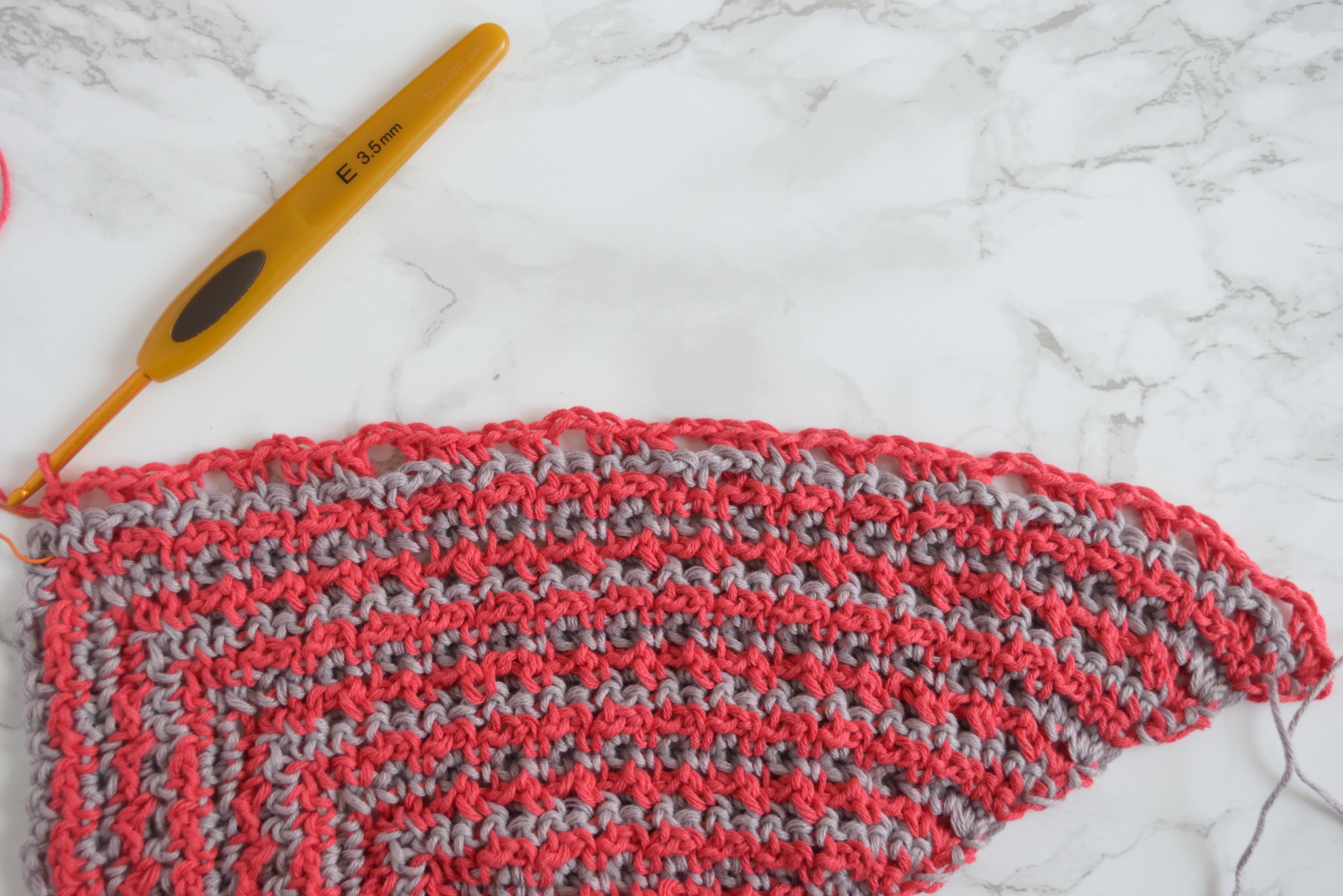 Namari mosaic crochet shawl, Row 23 step 1