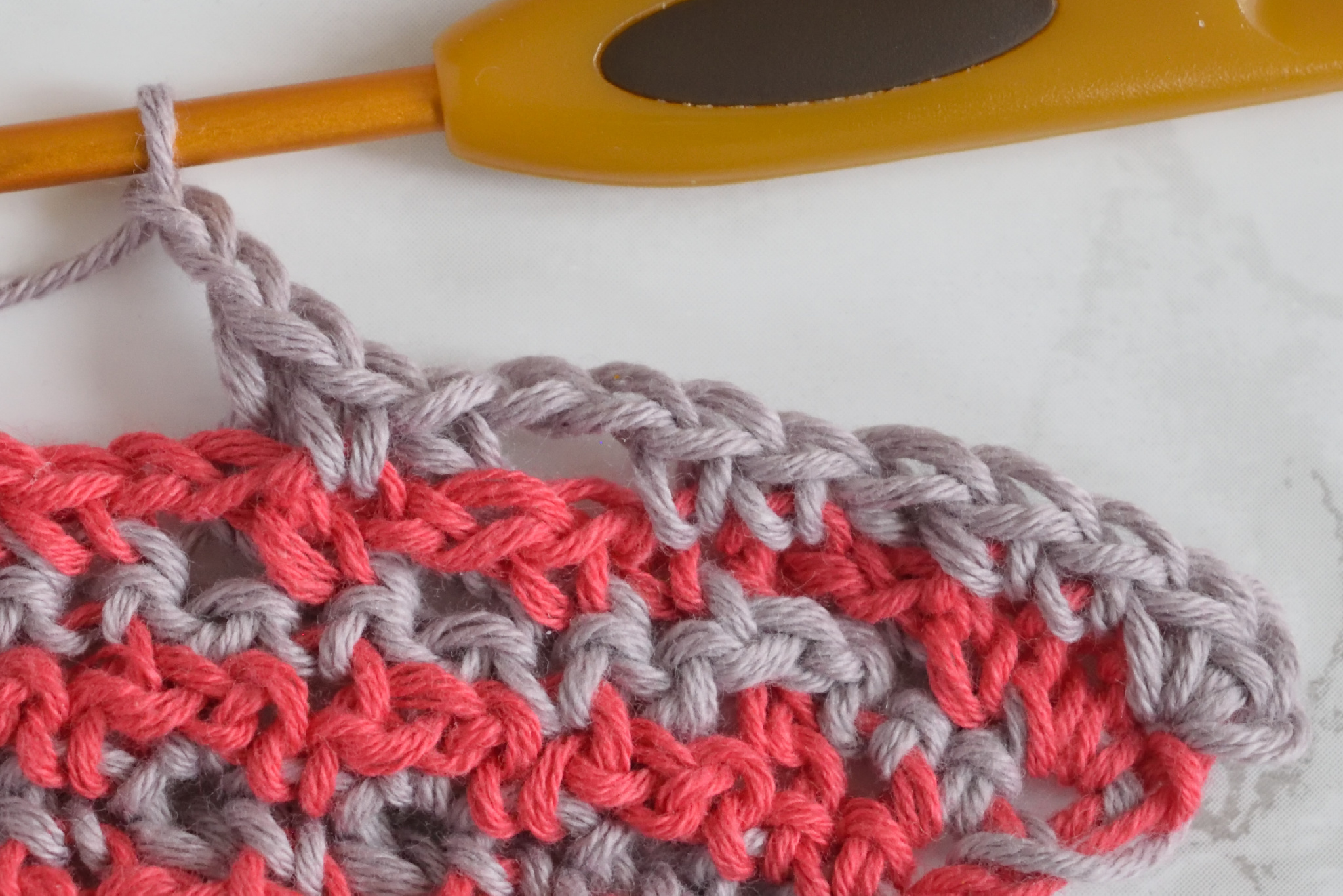 Namari mosaic crochet shawl, Row 24 step 2
