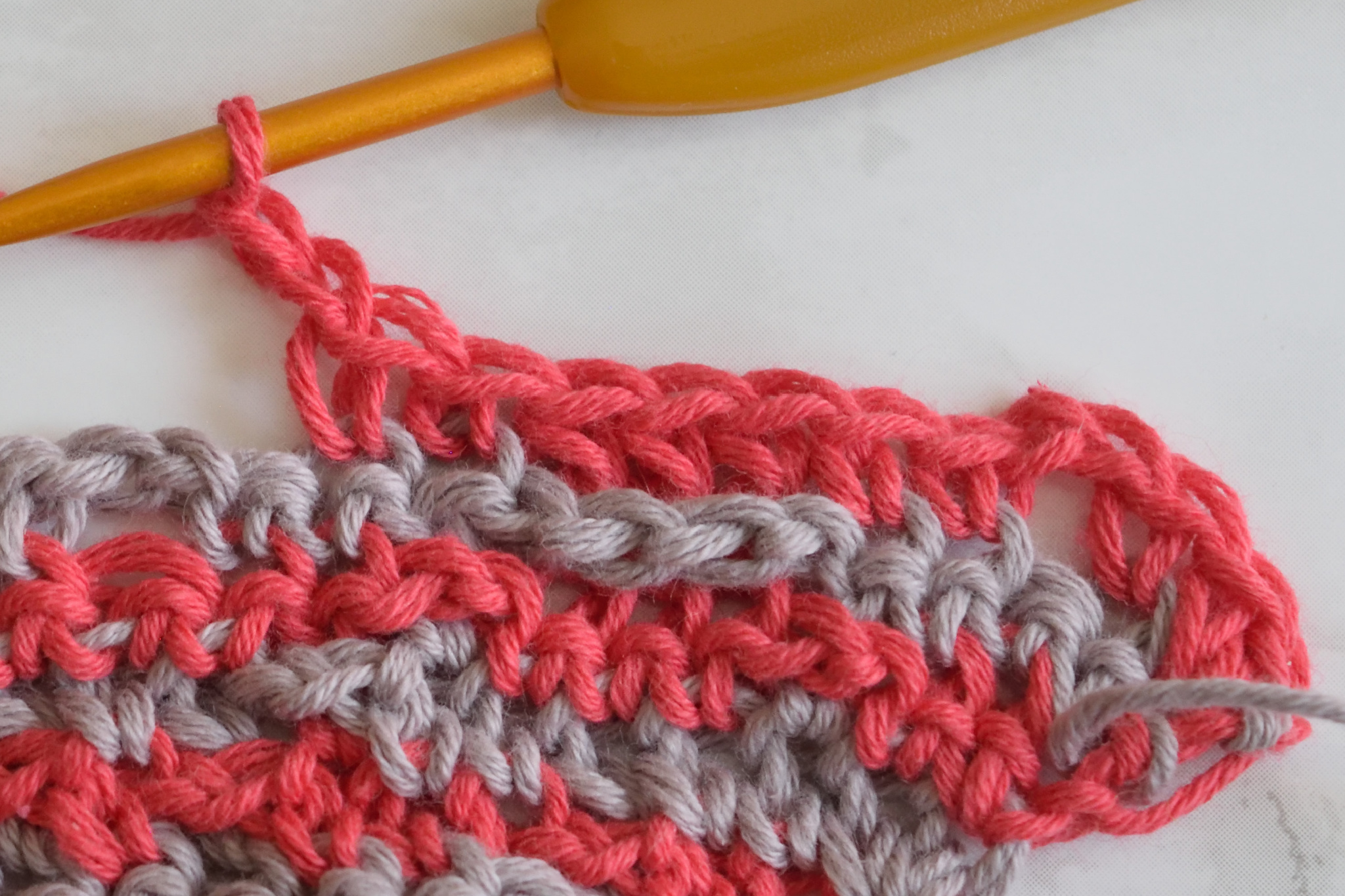 Namari mosaic crochet shawl, Row 27 step 1