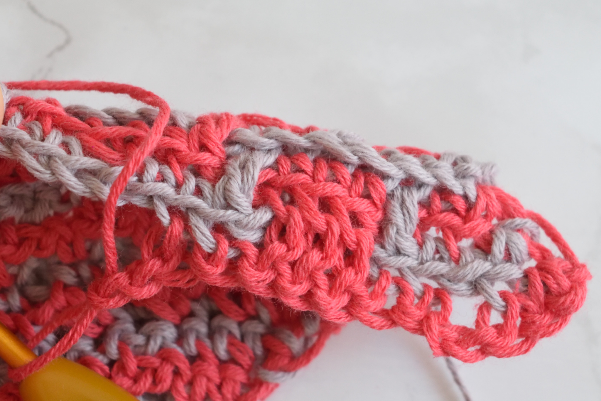 Namari mosaic crochet shawl, Row 27 step 2