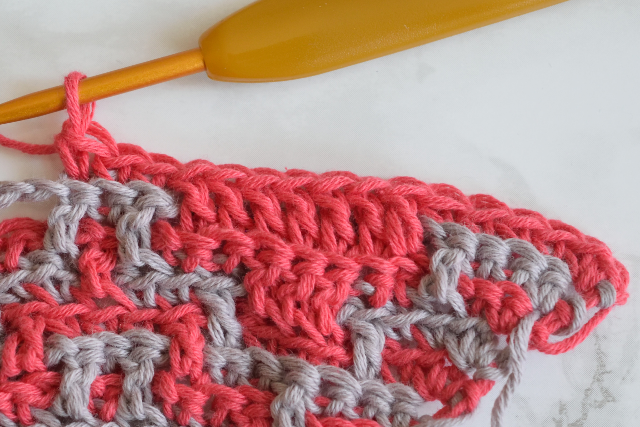 Namari mosaic crochet shawl, Row 29 step 1