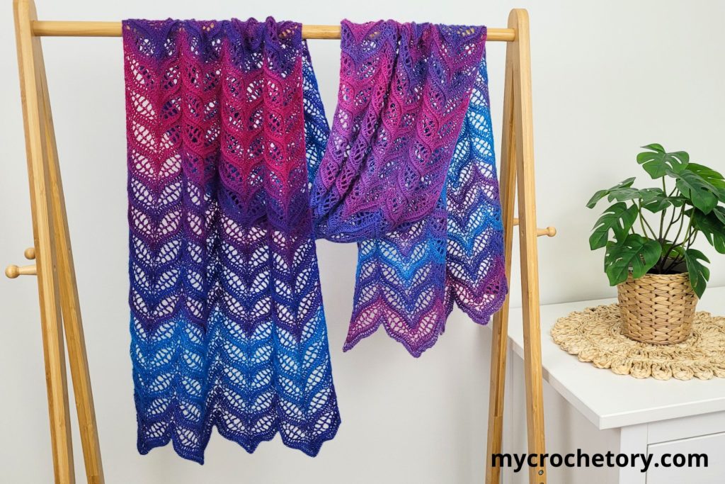 Tonnta Lightweight Scarf free crochet pattern
