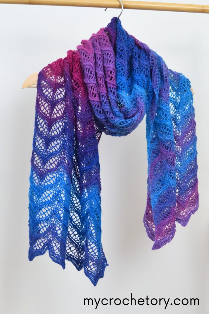 Tonnta Lightweight Scarf free crochet pattern