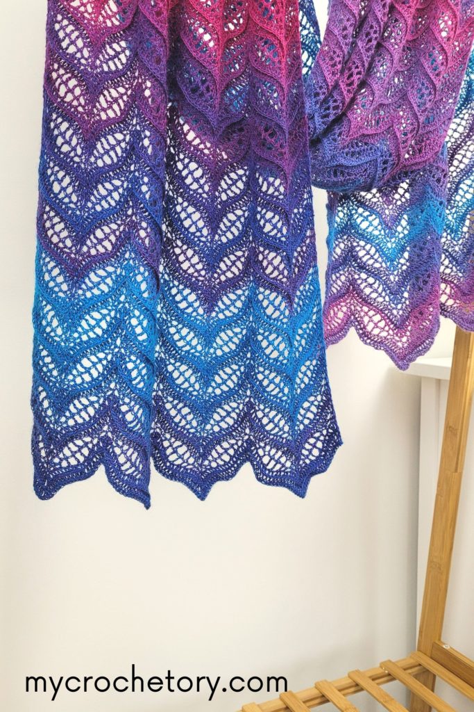 Tonnta Lightweight Scarf free crochet pattern