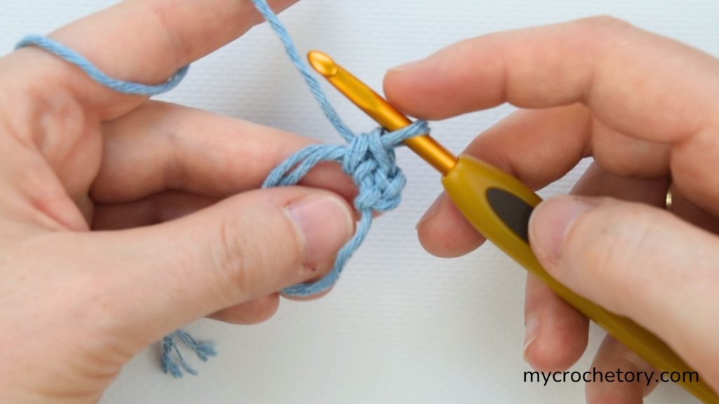 how do I crochet magic circle