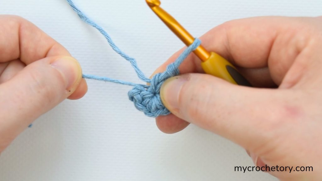 how do I crochet magic circle