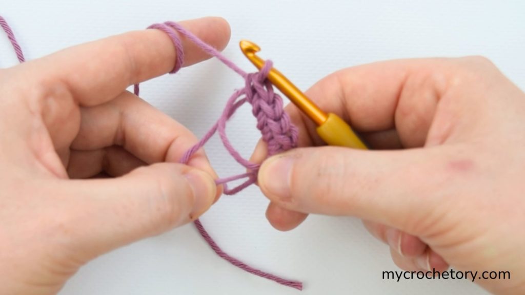 how do I crochet magic circle