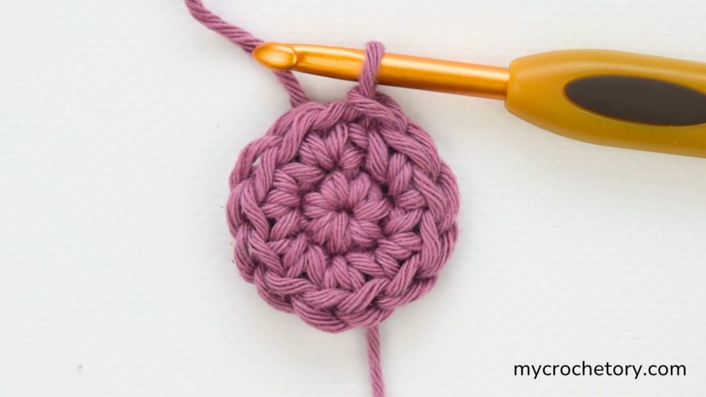 how do I crochet magic circle