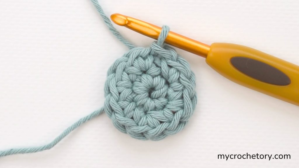 how do I crochet magic circle