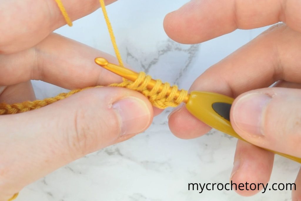 Visual tutorial on how to create star stitch in crochet