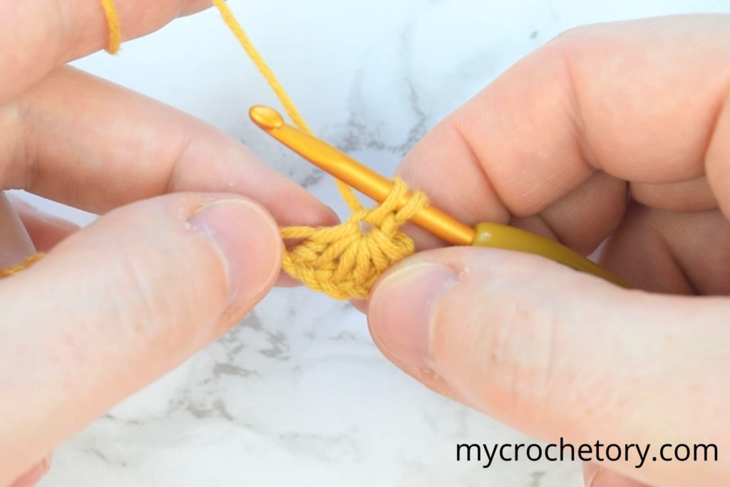 Visual tutorial on how to create star stitch in crochet