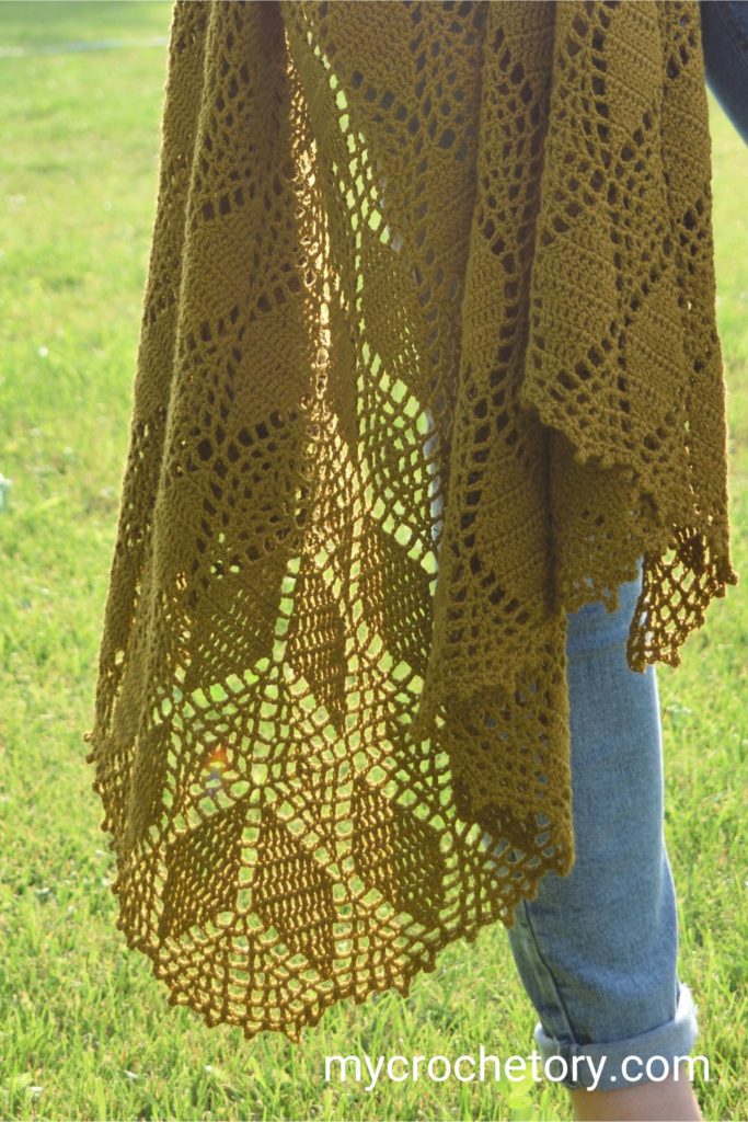 Eira Shawl - A Stunning Free Crescent Crochet Shawl Pattern