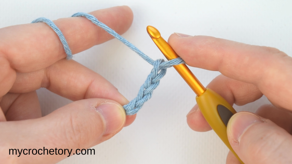 How to foundation double crochet. Easy-to-follow picture and video tutorial.