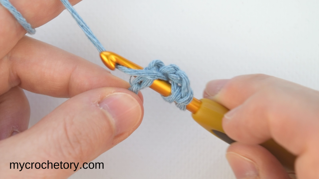 How to foundation double crochet. Easy-to-follow picture and video tutorial.