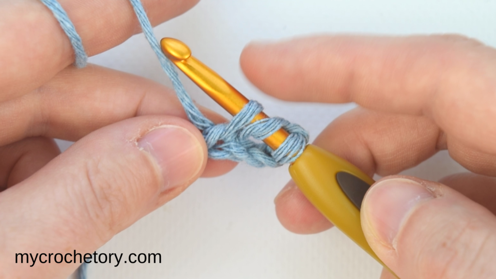 How to foundation double crochet. Easy-to-follow picture and video tutorial.