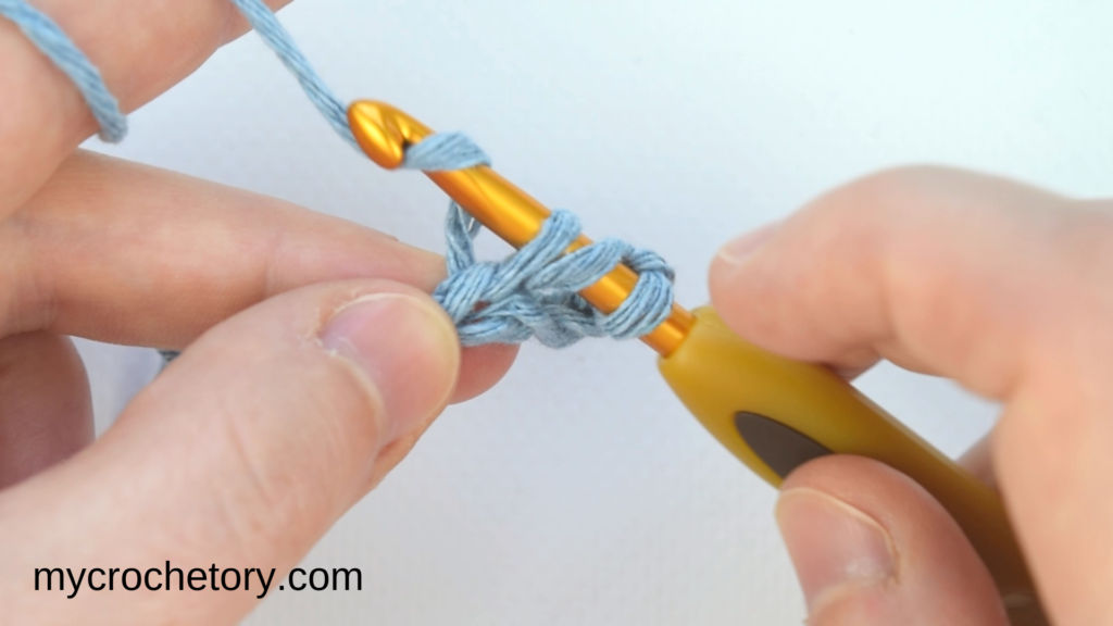How to foundation double crochet. Easy-to-follow picture and video tutorial.