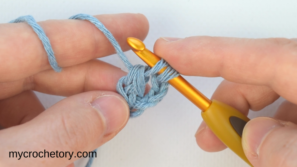 How to foundation double crochet. Easy-to-follow picture and video tutorial.