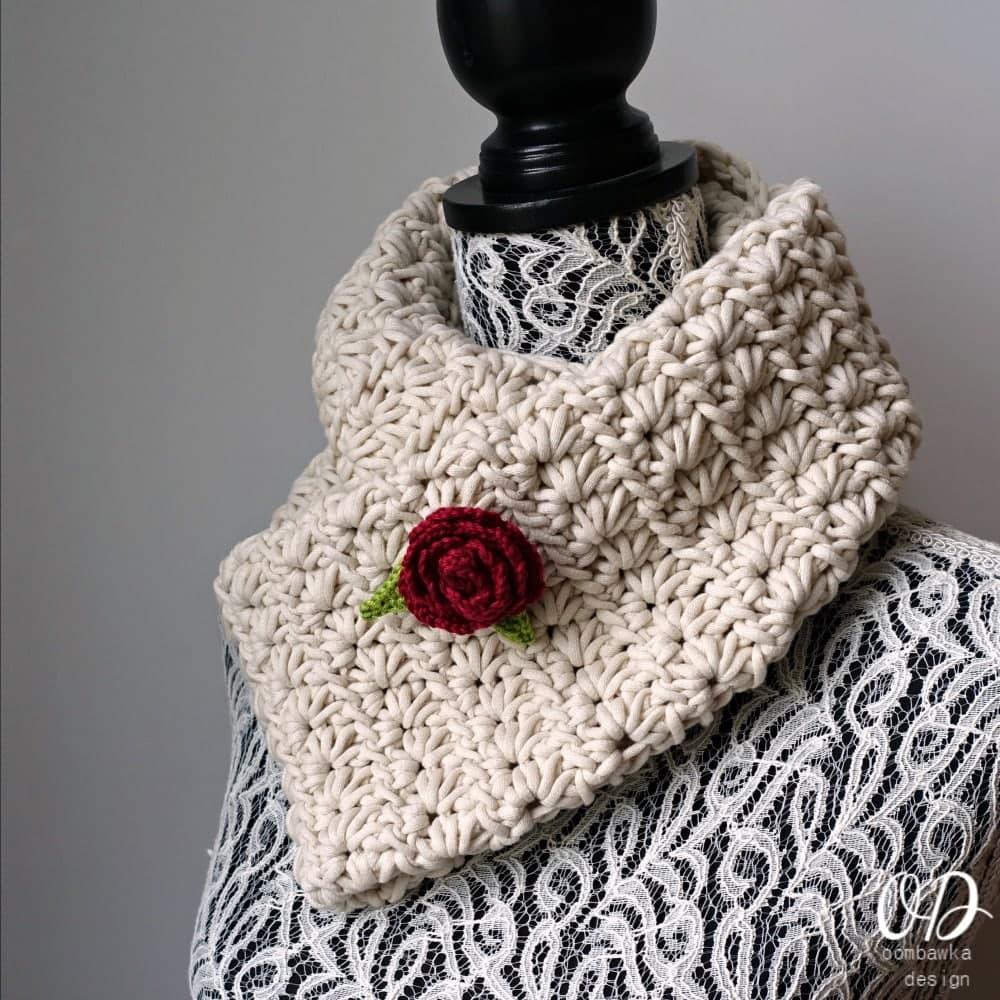 Starry Night Scarf: free star stitch crochet pattern