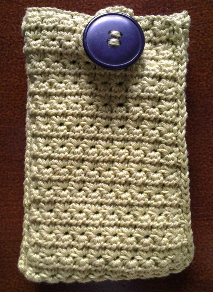 Mobile Case: free star stitch crochet pattern