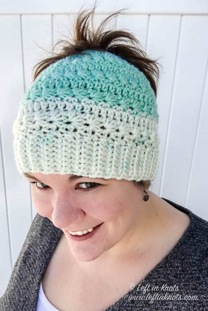 Snow Drops Messy Bun Hat: free star stitch crochet pattern
