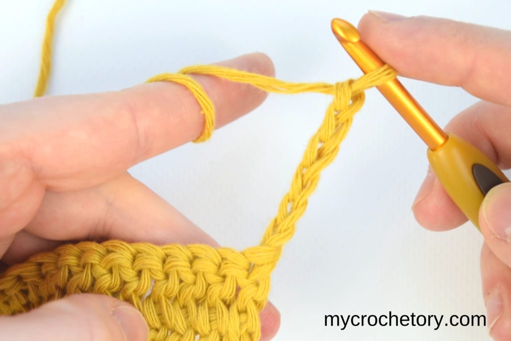 How to double crochet 2 rows at once: turning chain.