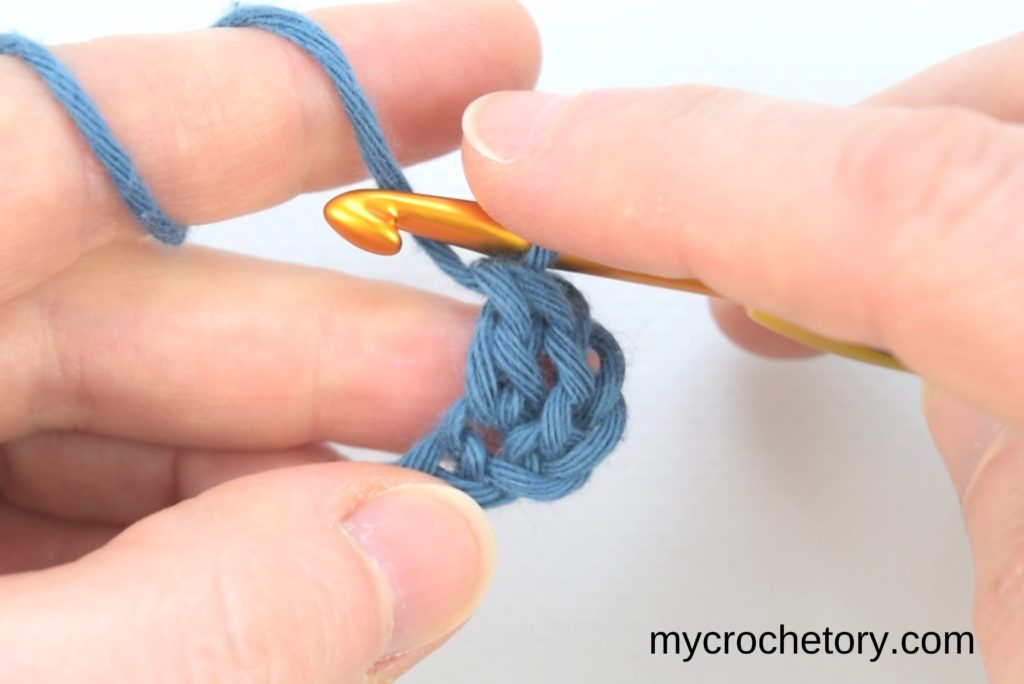 How to double crochet for beginners: dc completed